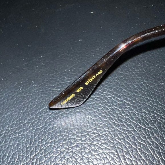 Gucci Sunglasses - Unisex - Picture 5 of 6